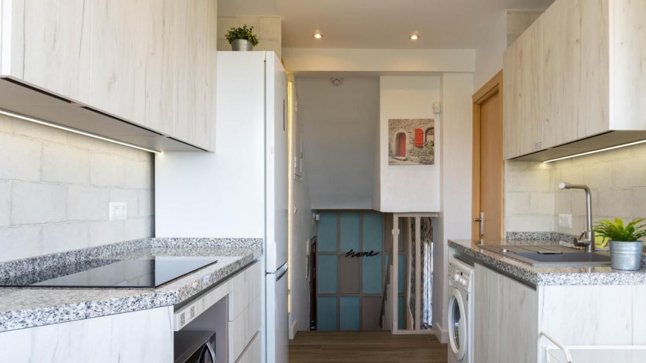 Apartment Aloha Playa Malaga 베날마데나코스타 외부 사진