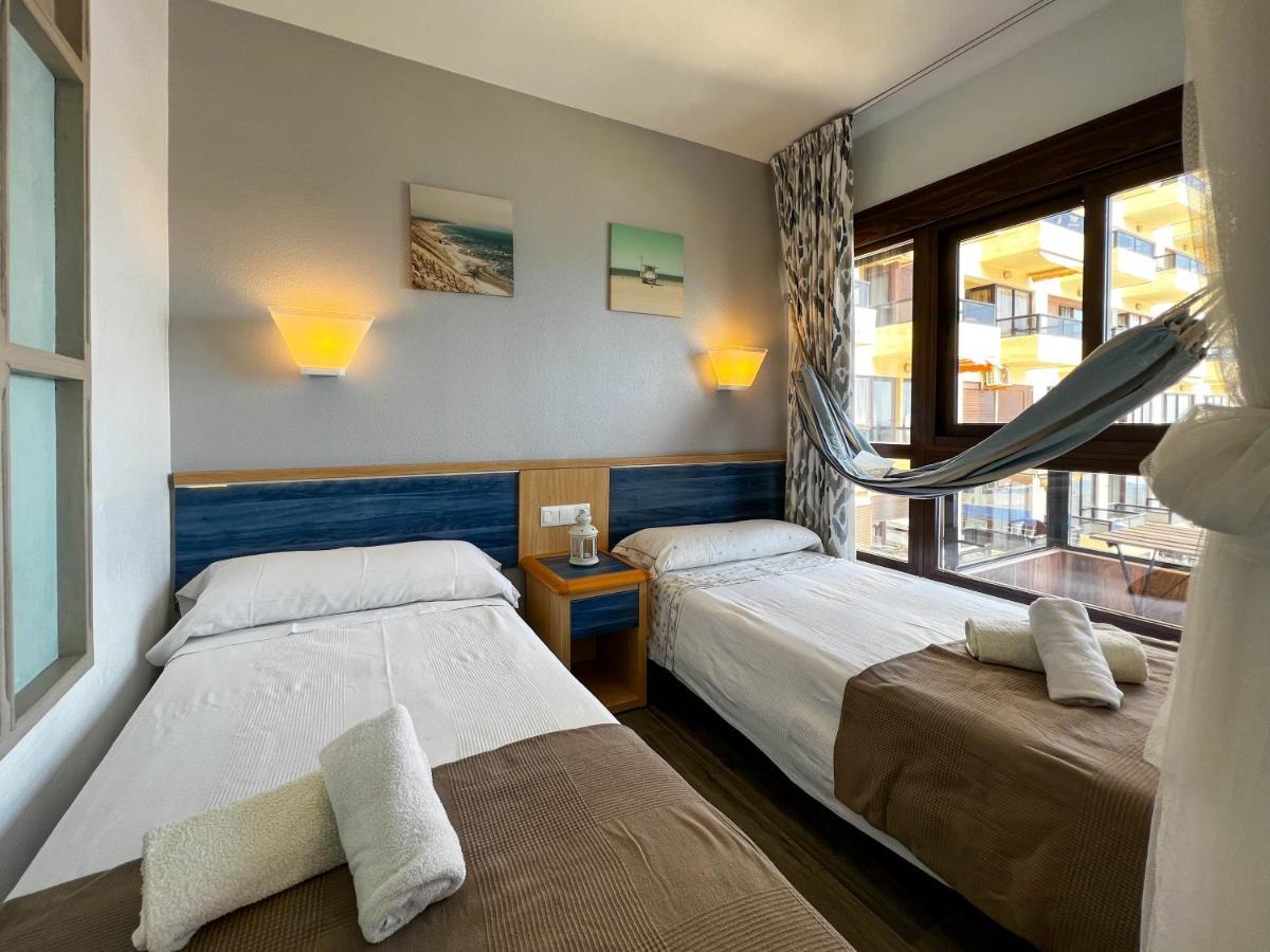 Apartment Aloha Playa Malaga 베날마데나코스타 외부 사진